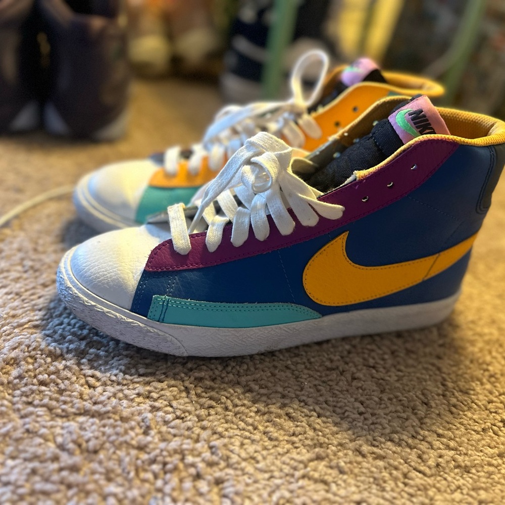Nike Multicolor High-Top Sneakers